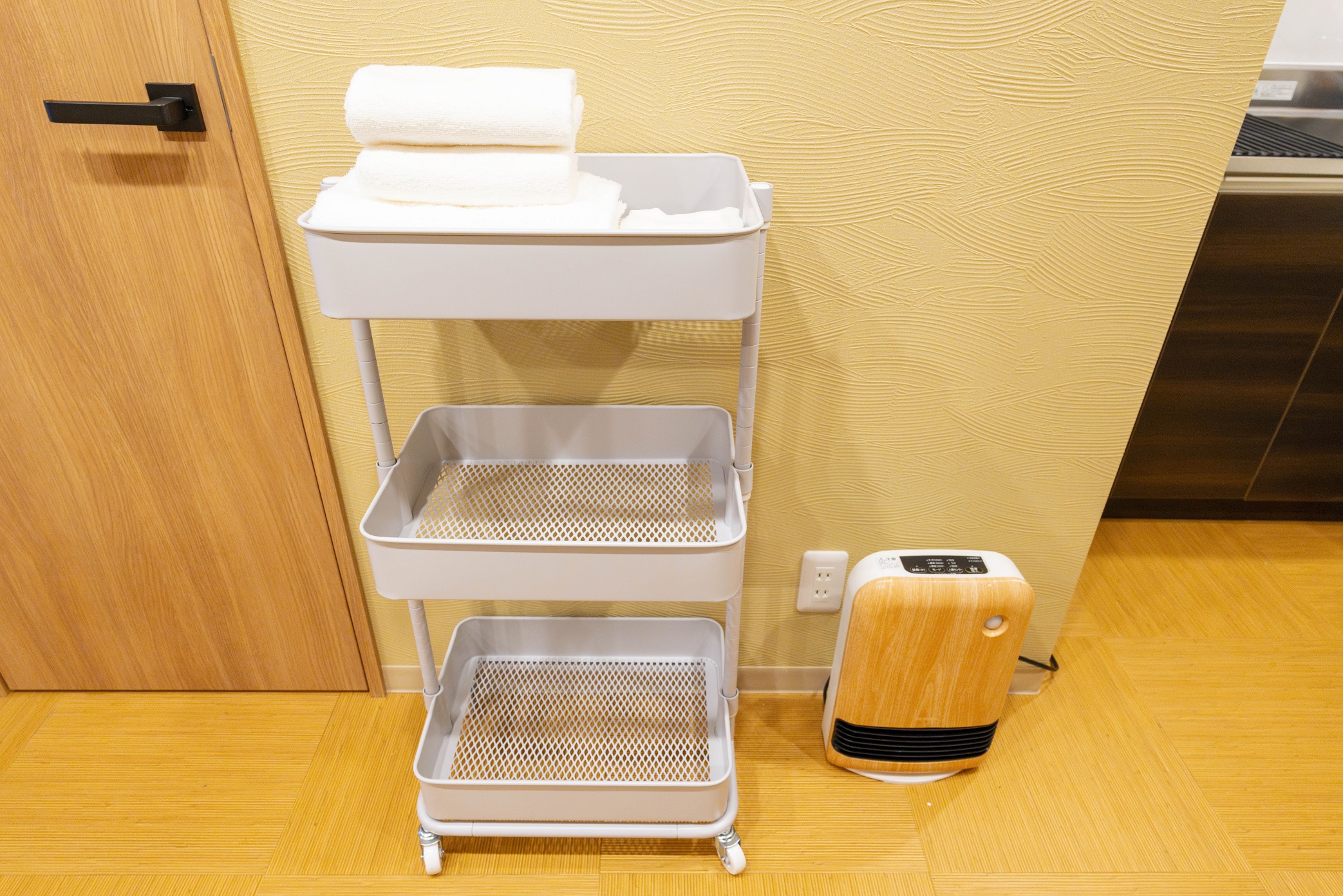 Clean Towels & Linens